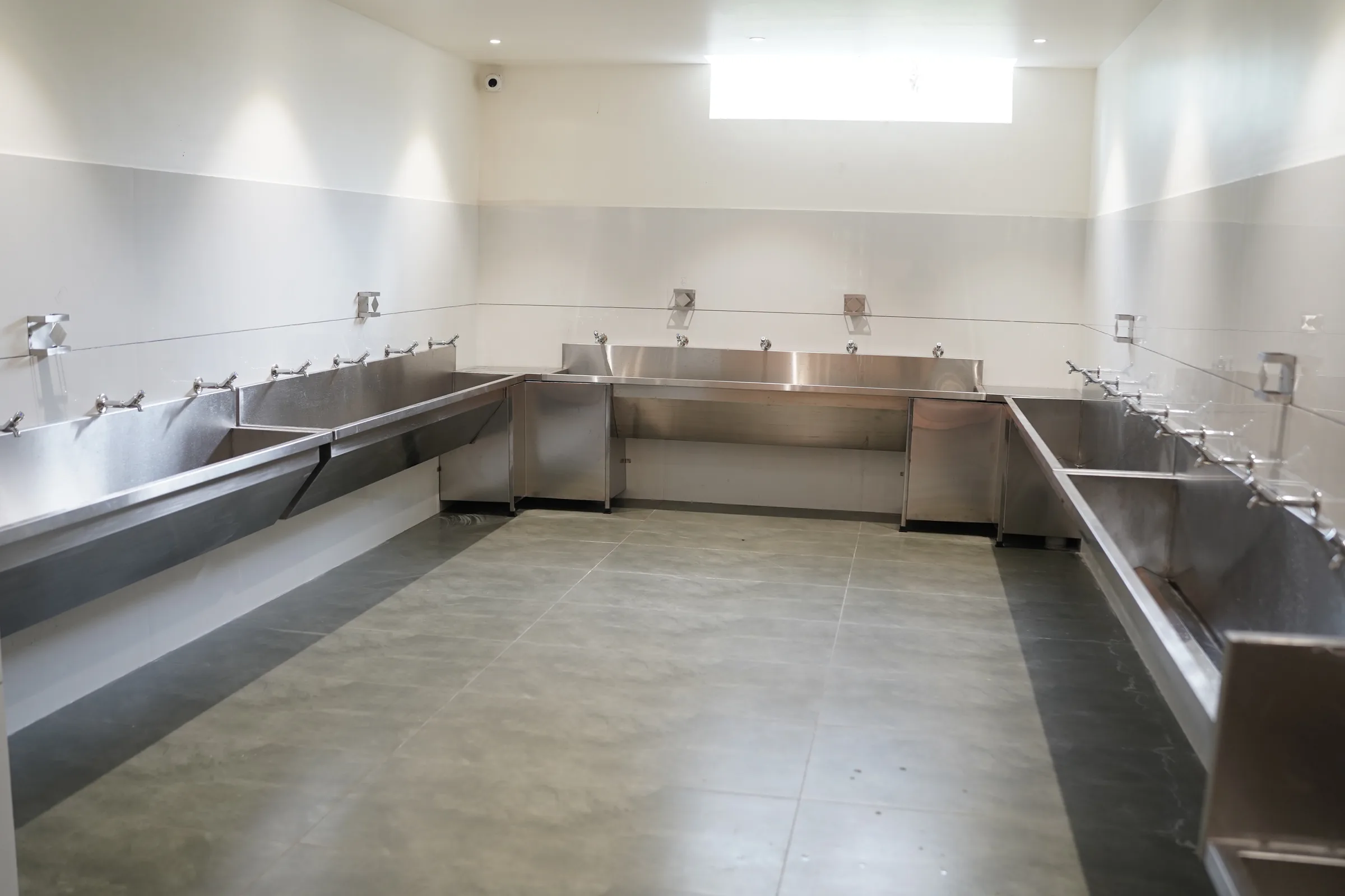 Modern Luxury Restrooms