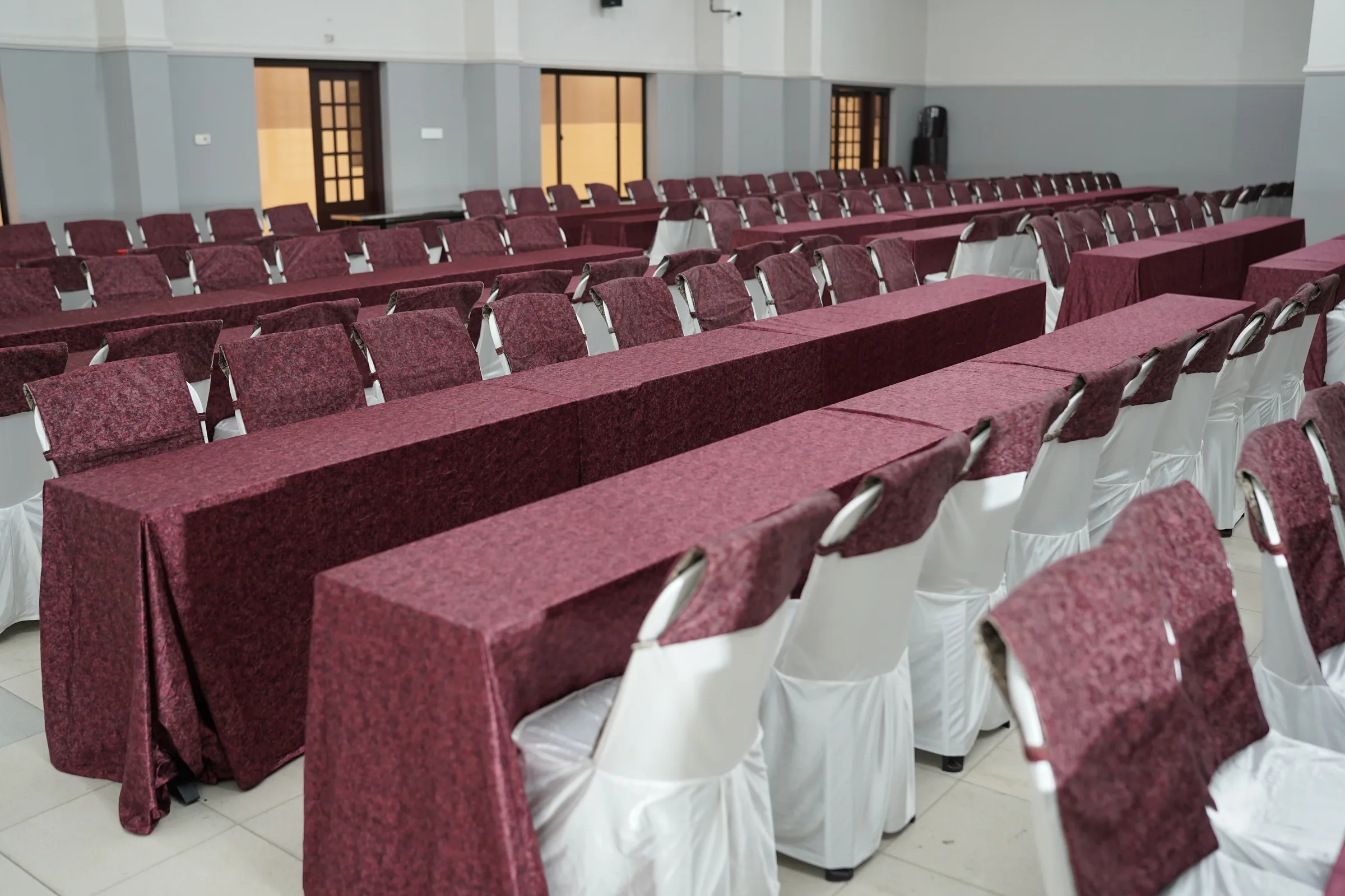 1,000+ Guest Dining Hall